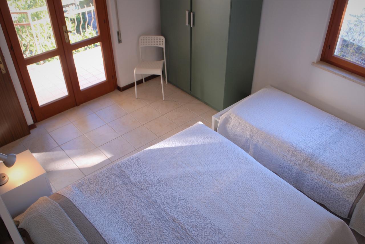 Villa Azalea Lignano Sabbiadoro Eksteriør billede