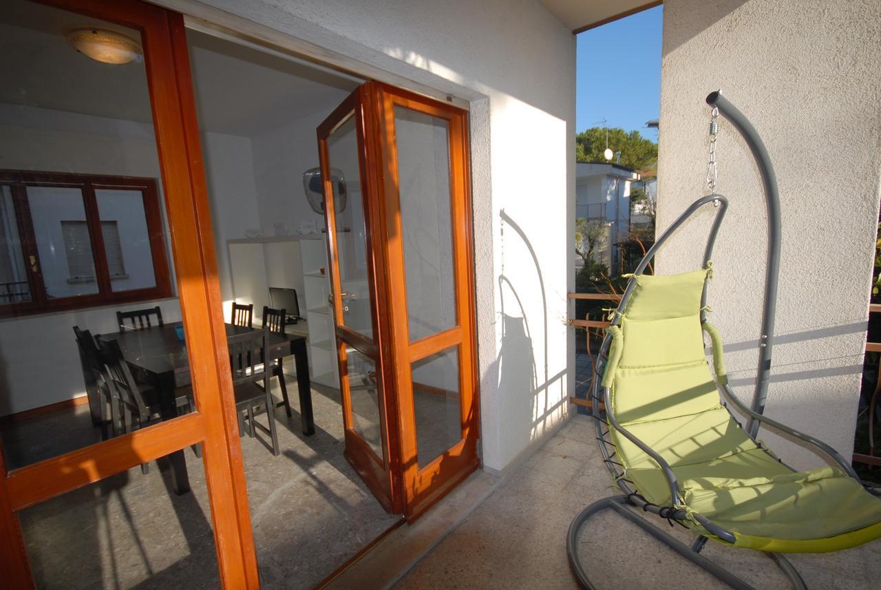 Villa Azalea Lignano Sabbiadoro Eksteriør billede