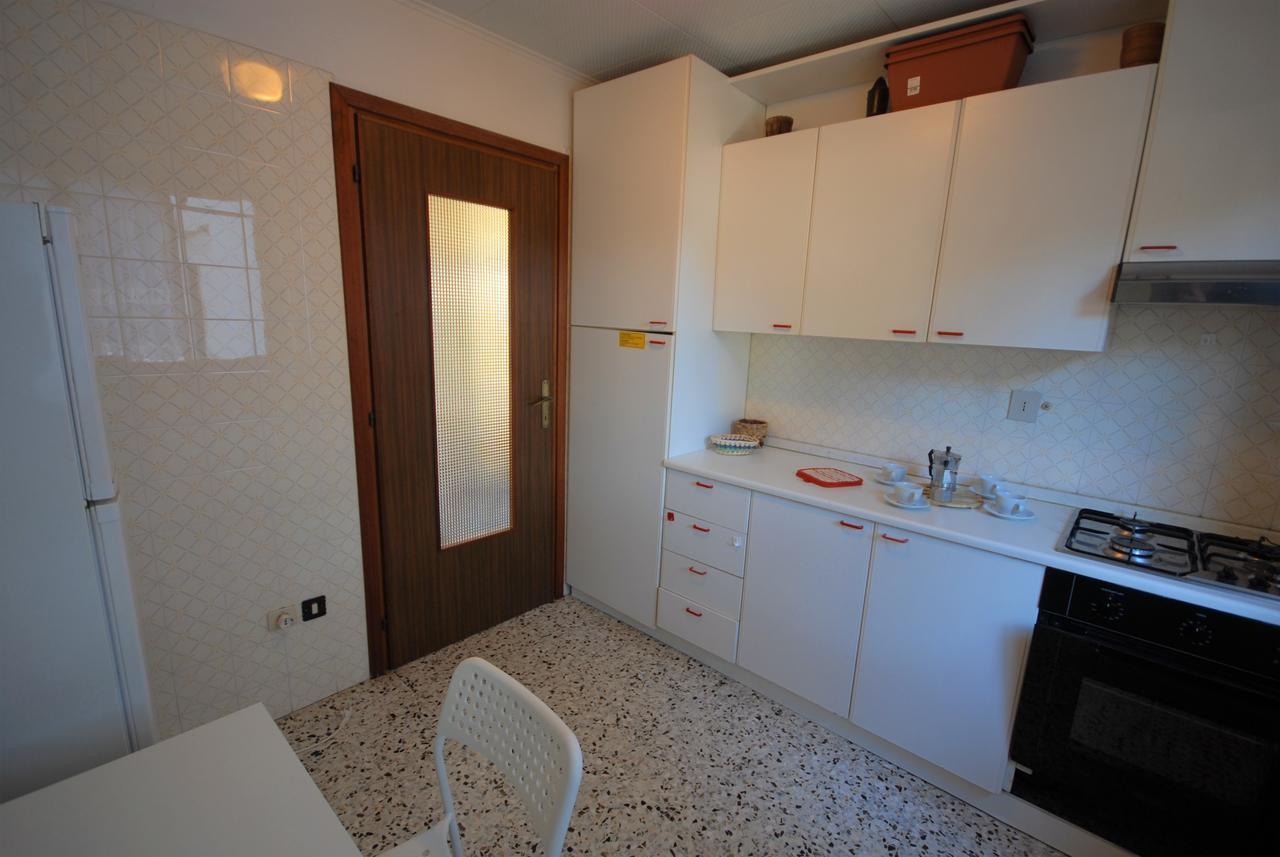 Villa Azalea Lignano Sabbiadoro Eksteriør billede